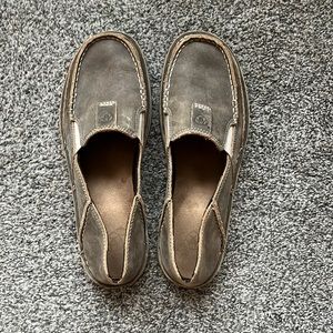 Ariat Cruisers. Size 9.5